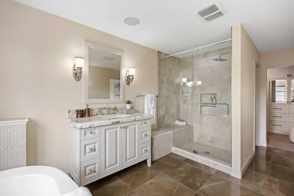 108 Aspen Summit Circle SW Calgary AB T3H 0Z6
