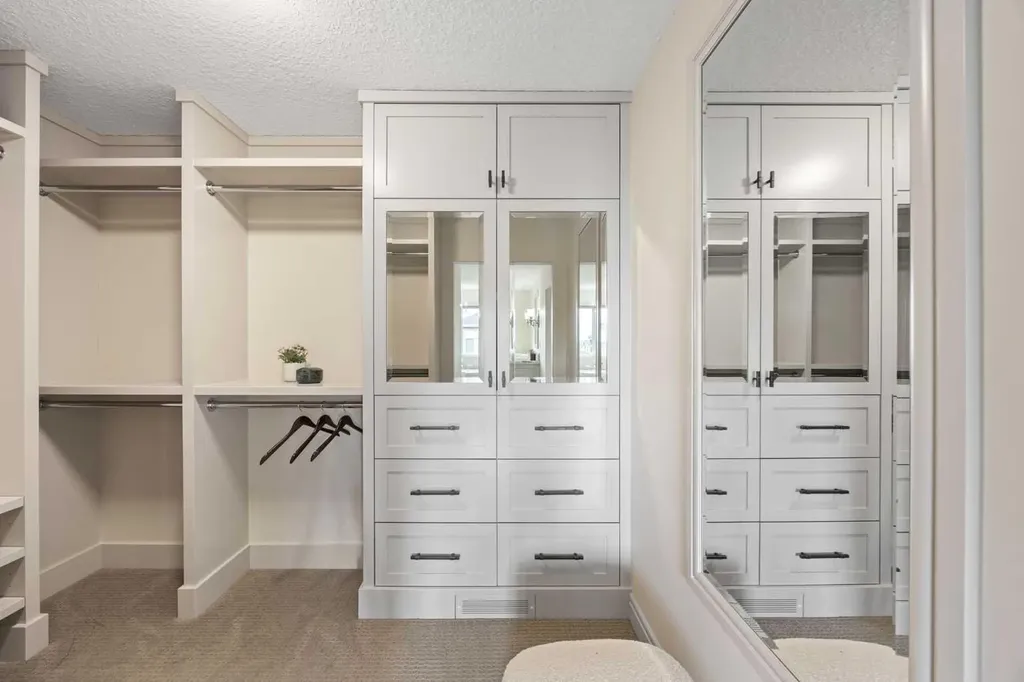 108 Aspen Summit Circle SW Calgary AB T3H 0Z6