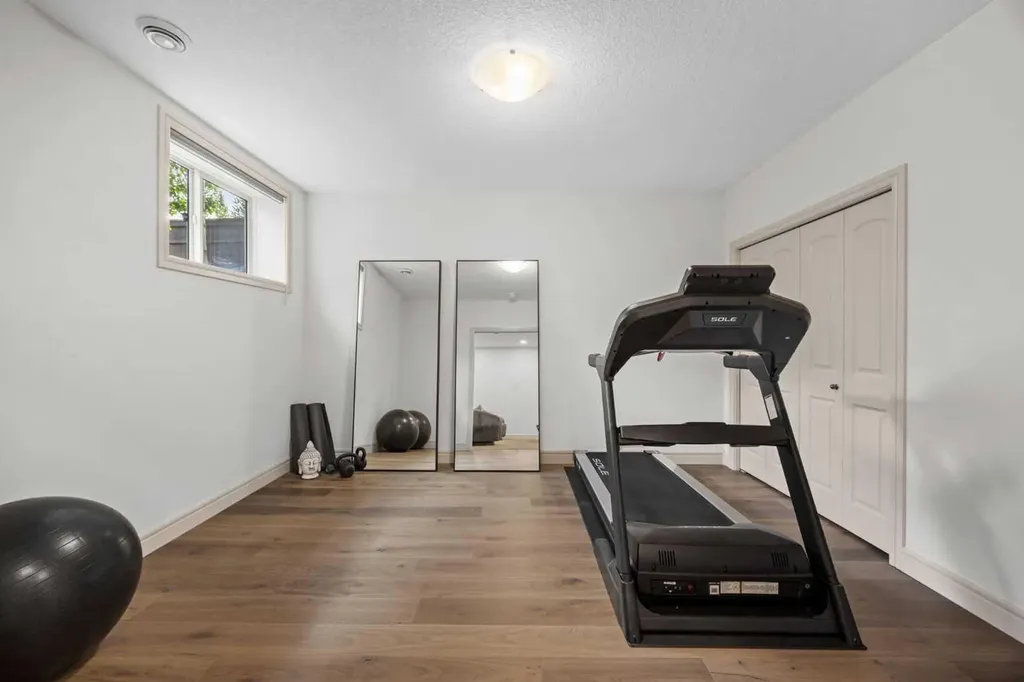108 Aspen Summit Circle SW Calgary AB T3H 0Z6