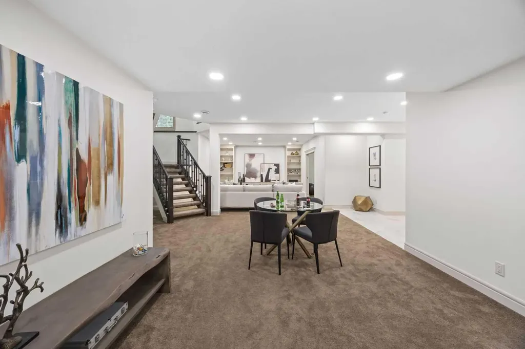 108 Aspen Summit Circle SW Calgary AB T3H 0Z6