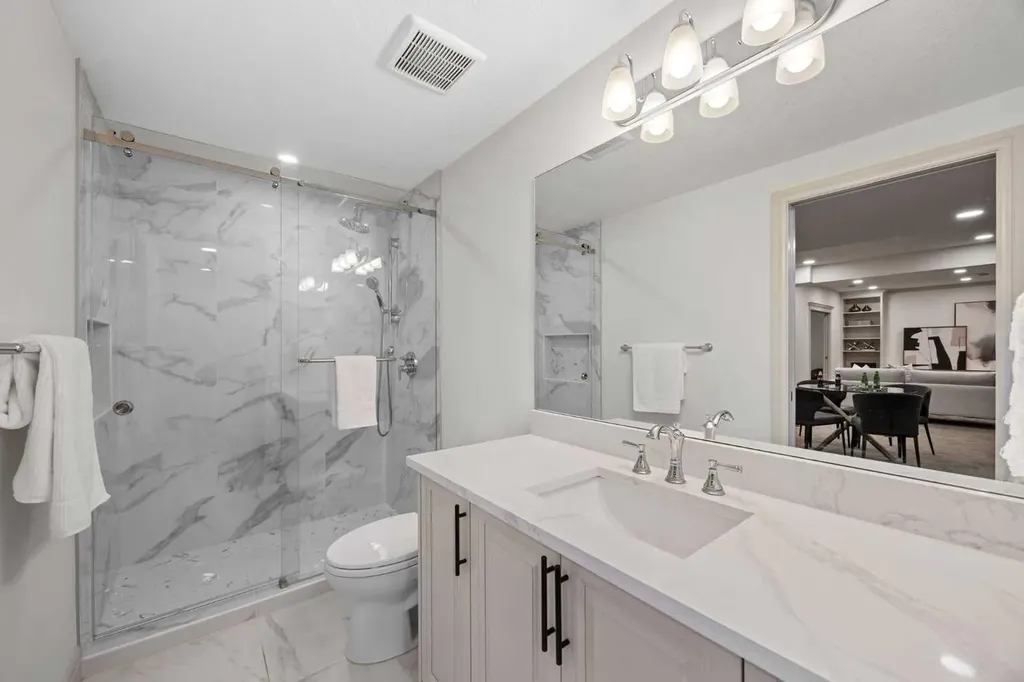 108 Aspen Summit Circle SW Calgary AB T3H 0Z6