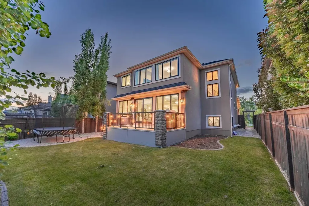 108 Aspen Summit Circle SW Calgary AB T3H 0Z6