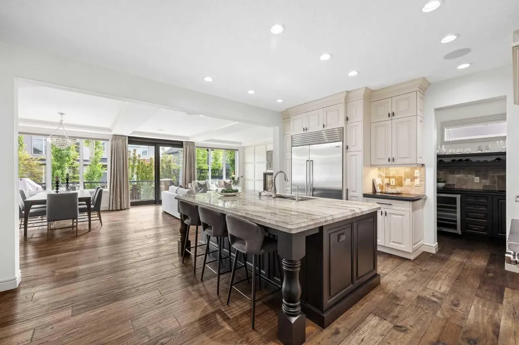 108 Aspen Summit Circle SW Calgary AB T3H 0Z6