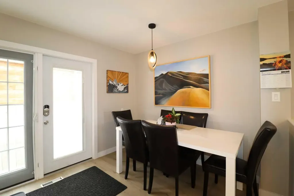 4209 22 Avenue S Lethbridge AB T1K 4Y3