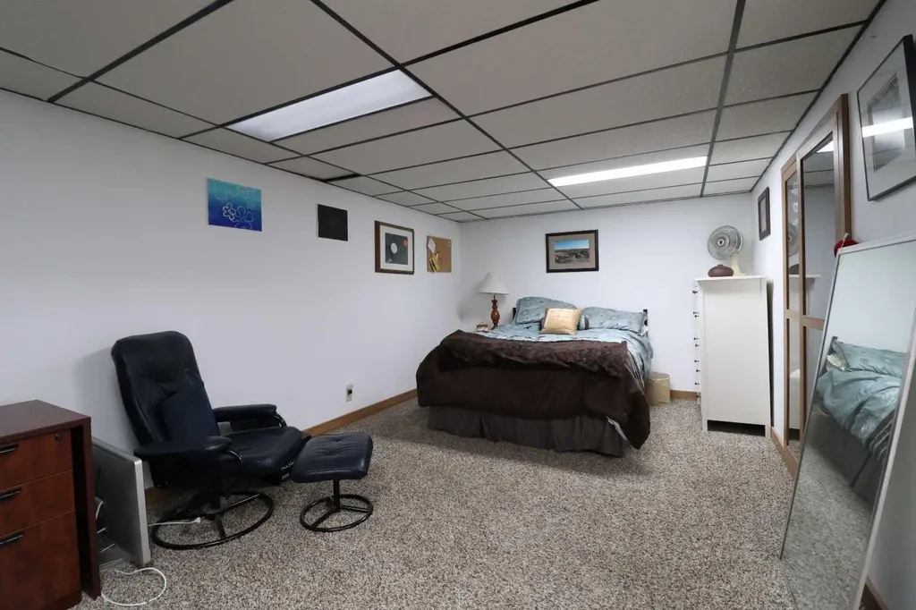 4209 22 Avenue S Lethbridge AB T1K 4Y3