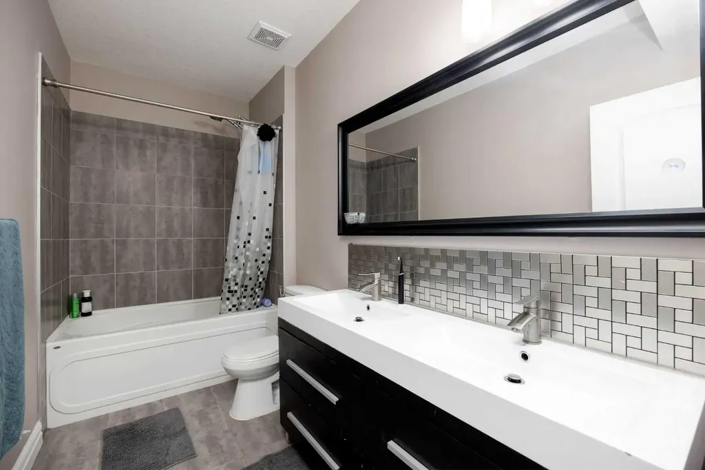 104 Grebe Road Fort Mcmurray AB T9K0S2