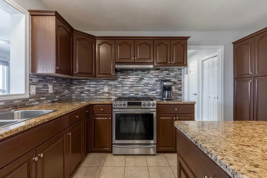 338 Deer Run Place W Rural Lethbridge County AB T1J 5R8