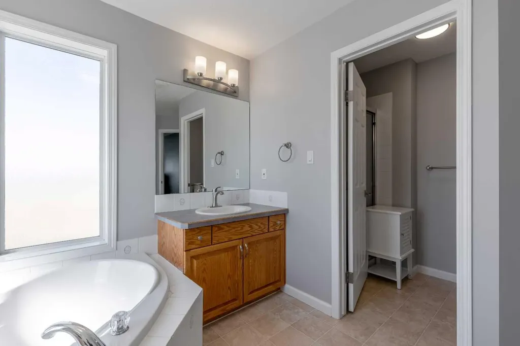 338 Deer Run Place W Rural Lethbridge County AB T1J 5R8
