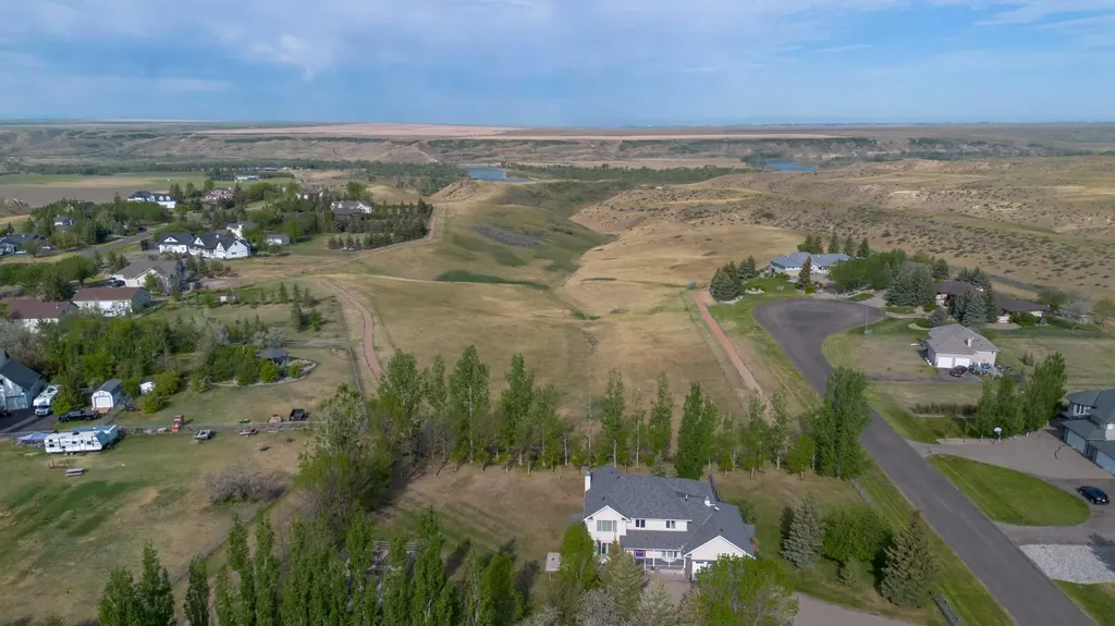 338 Deer Run Place W Rural Lethbridge County AB T1J 5R8