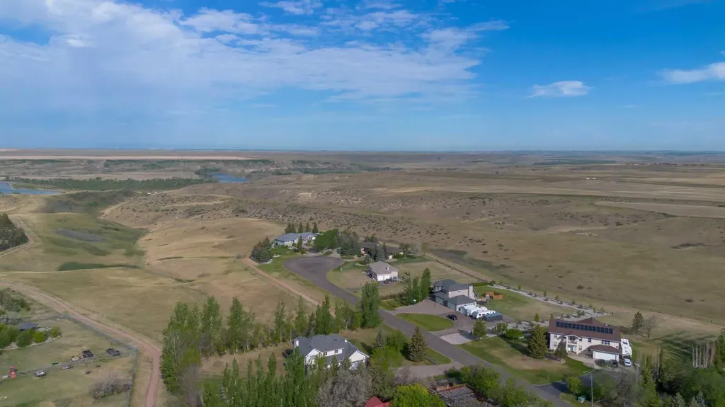 338 Deer Run Place W Rural Lethbridge County AB T1J 5R8