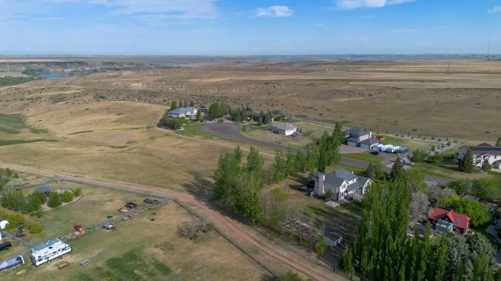 338 Deer Run Place W Rural Lethbridge County AB T1J 5R8