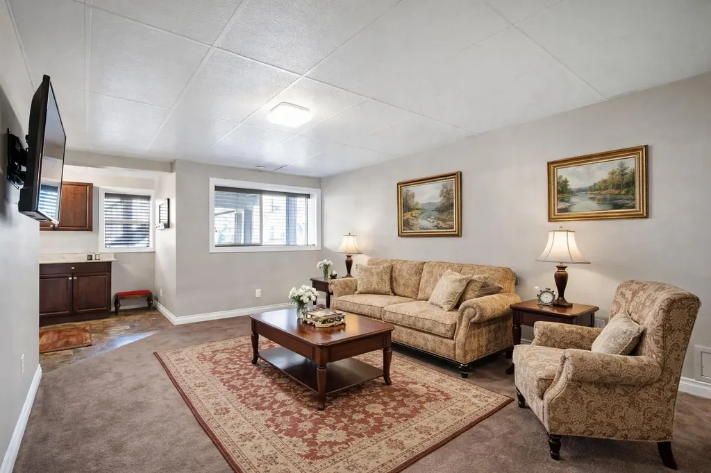 1907 Riverside Drive NW High River AB T1V 0A6
