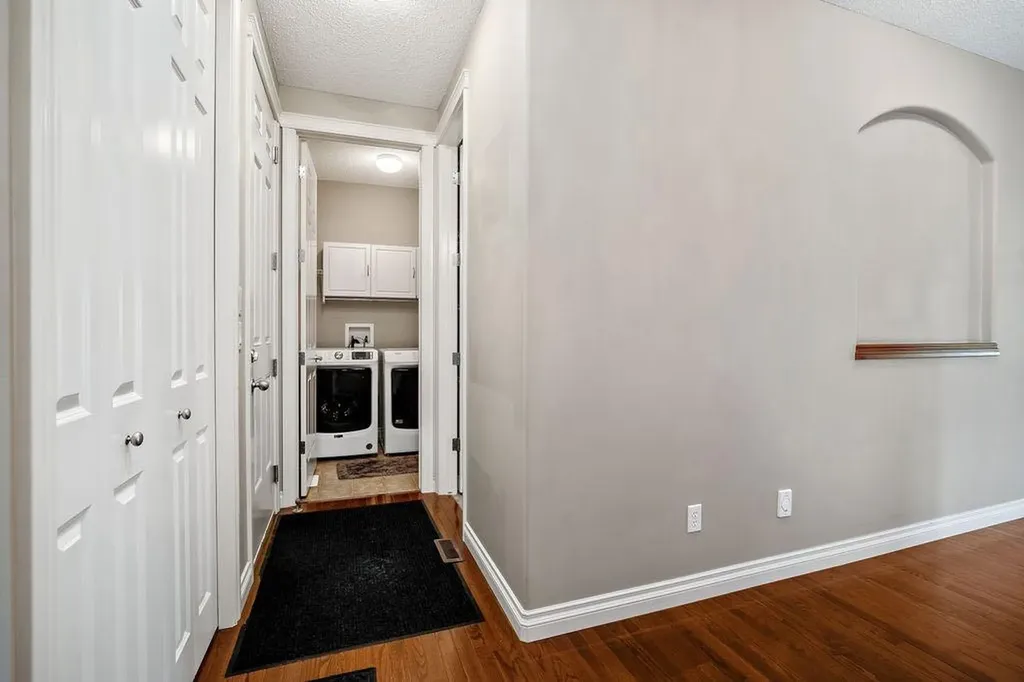 1907 Riverside Drive NW High River AB T1V 0A6