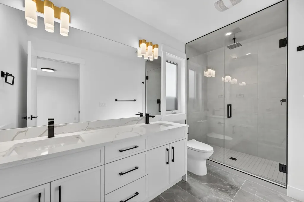 3114 4a Street NW Calgary AB T2M 3B4