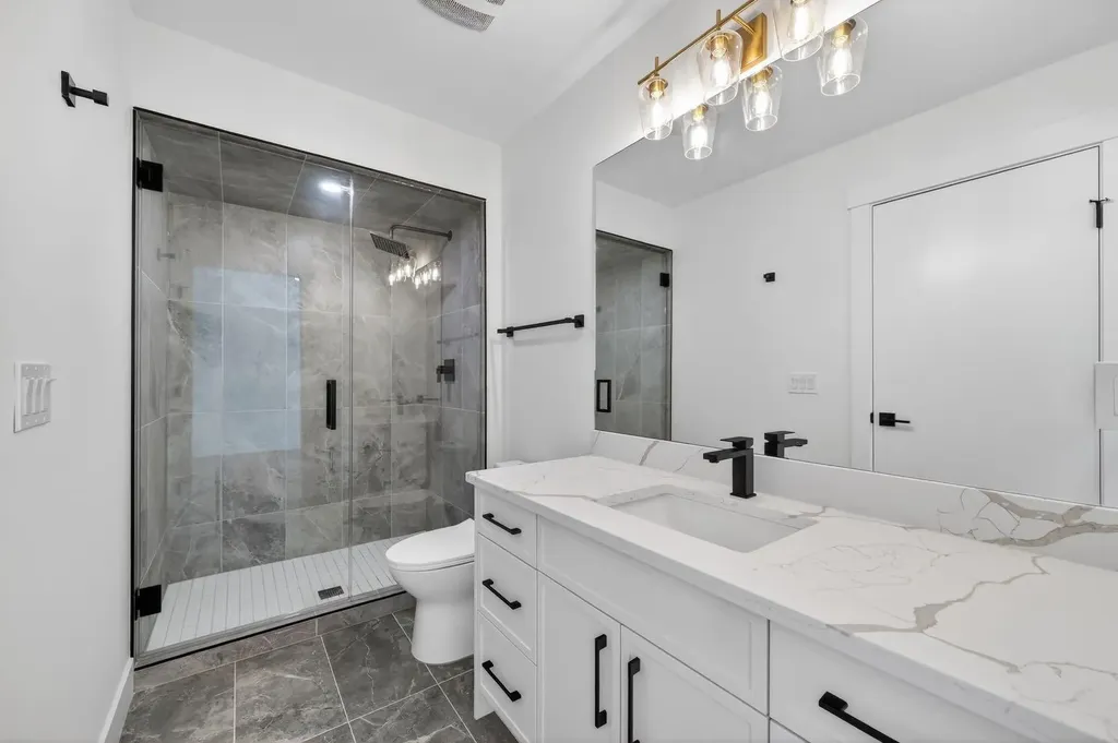 3114 4a Street NW Calgary AB T2M 3B4