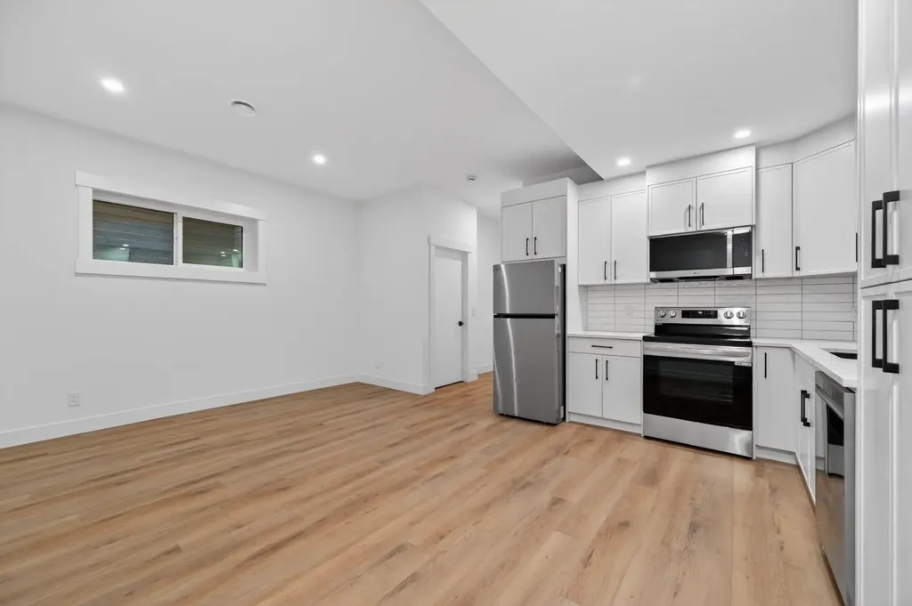 3114 4a Street NW Calgary AB T2M 3B4