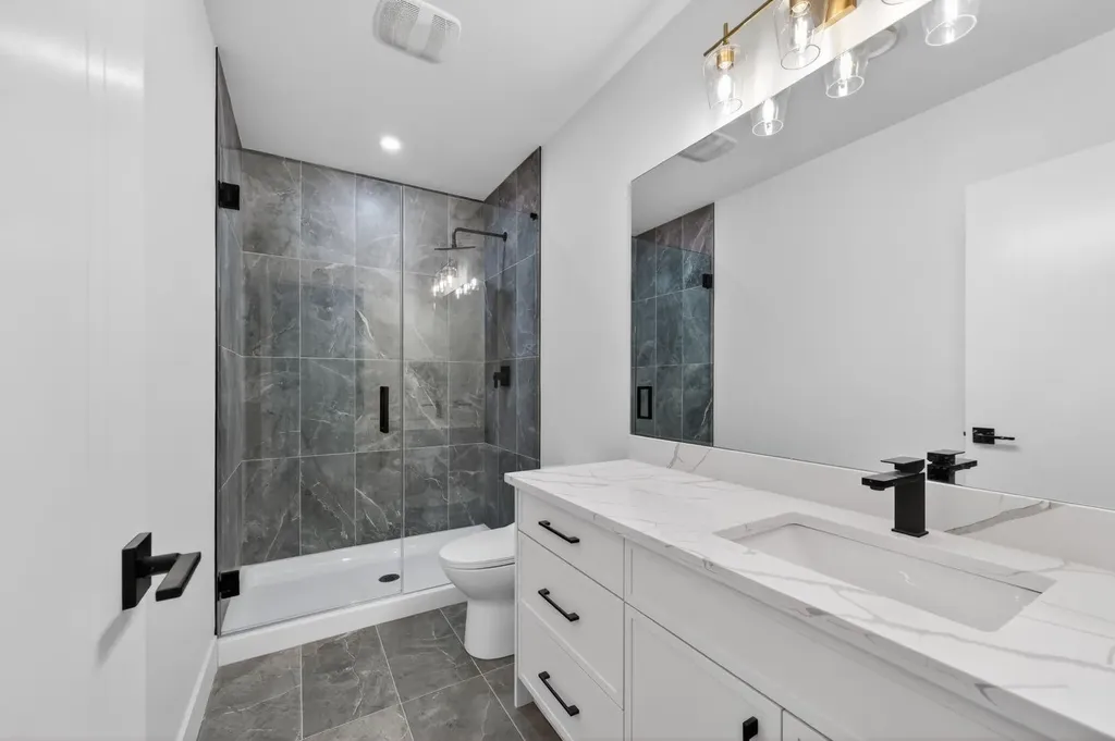 3114 4a Street NW Calgary AB T2M 3B4