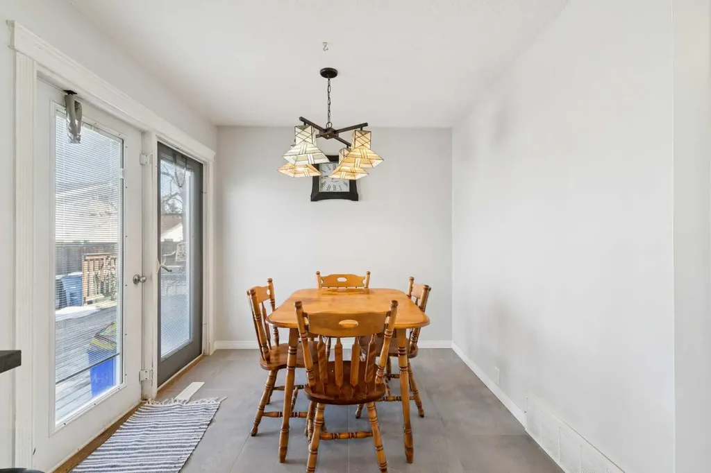228 Marquis Place SE Airdrie AB T4A 1Y4