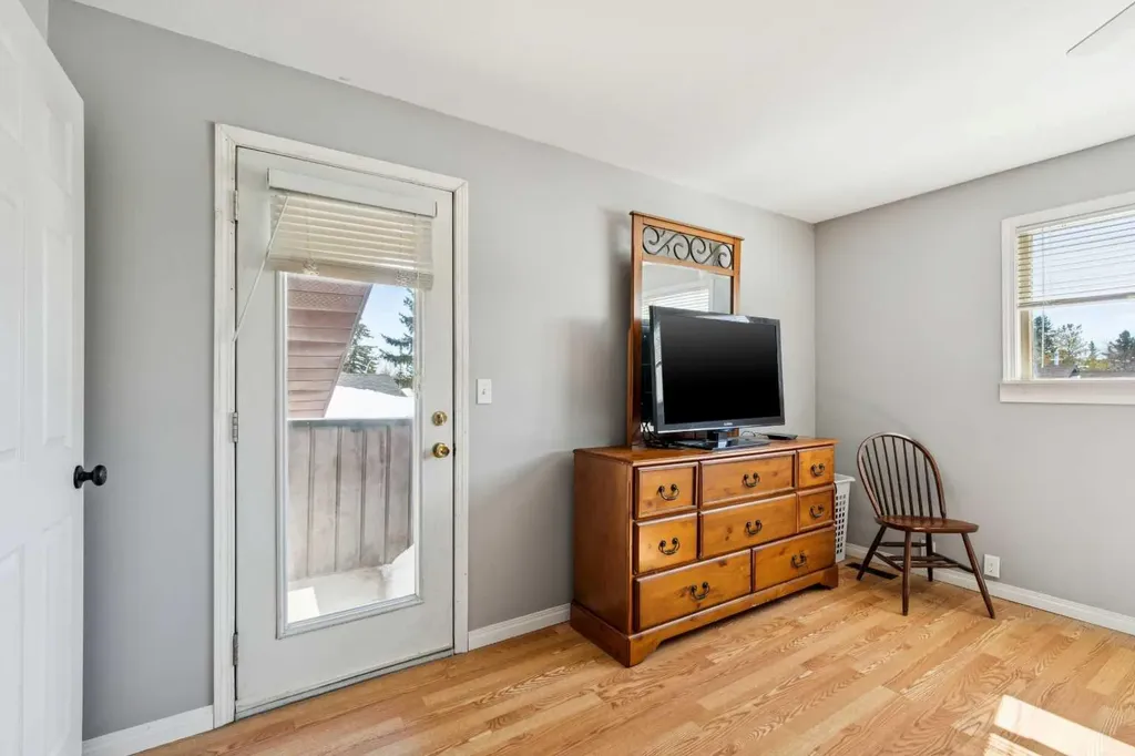 228 Marquis Place SE Airdrie AB T4A 1Y4