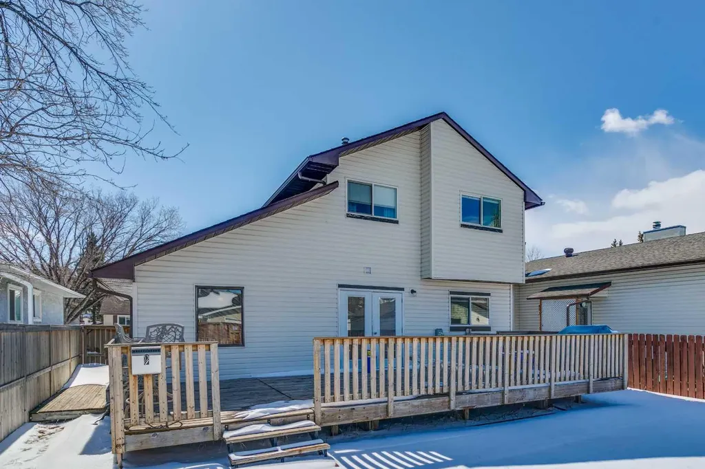 228 Marquis Place SE Airdrie AB T4A 1Y4