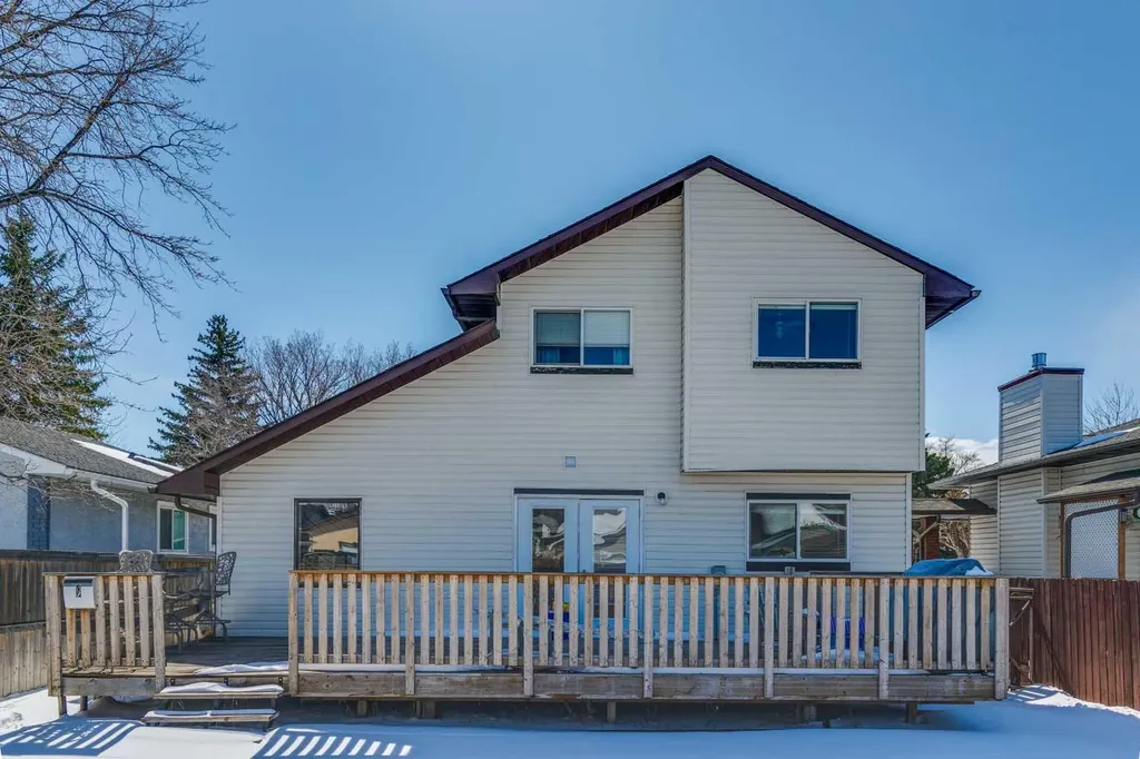 228 Marquis Place SE Airdrie AB T4A 1Y4