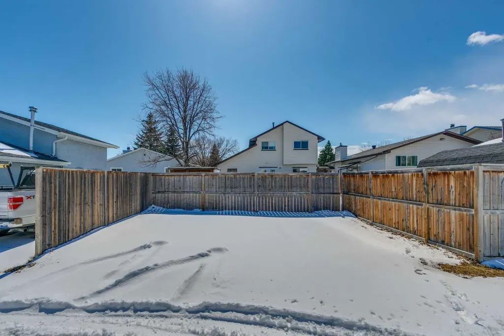 228 Marquis Place SE Airdrie AB T4A 1Y4