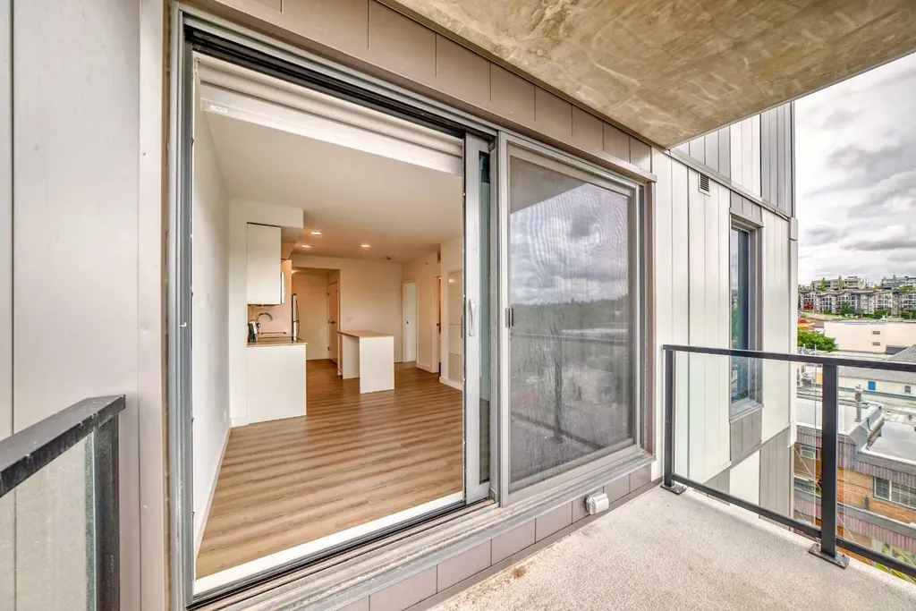 123 4 Street NE Calgary AB T2E 8K3