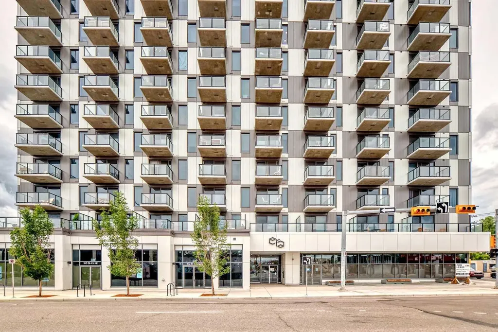 123 4 Street NE Calgary AB T2E 8K3