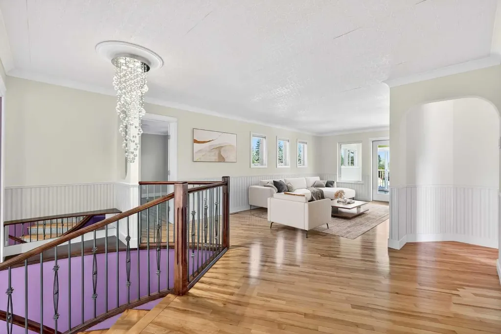 1212 15 Avenue Didsbury AB T0M 0S0