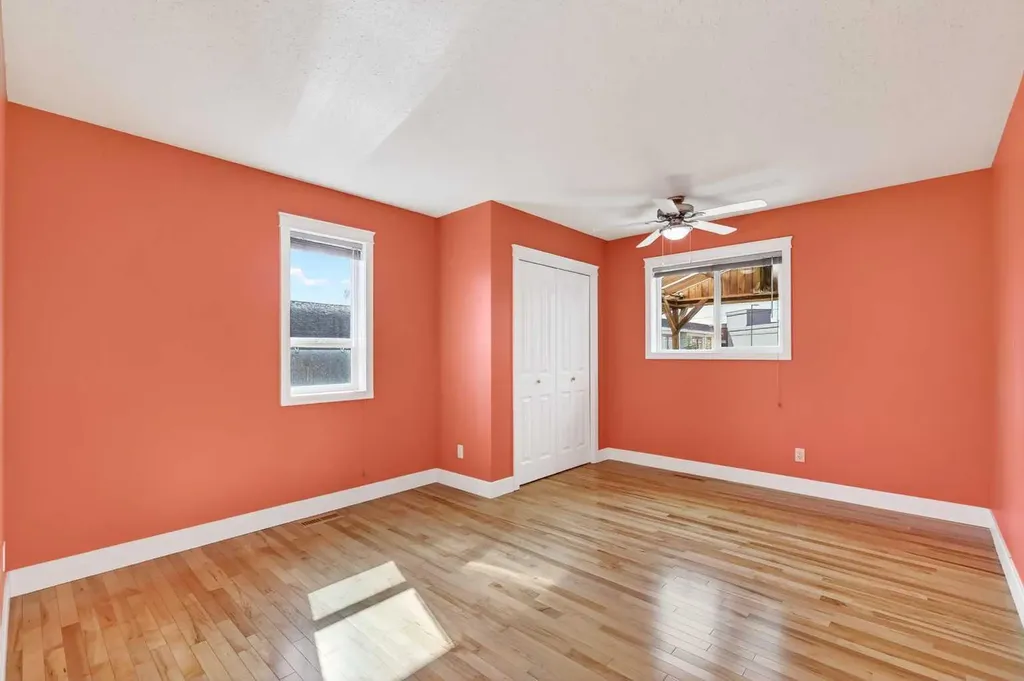 1212 15 Avenue Didsbury AB T0M 0S0