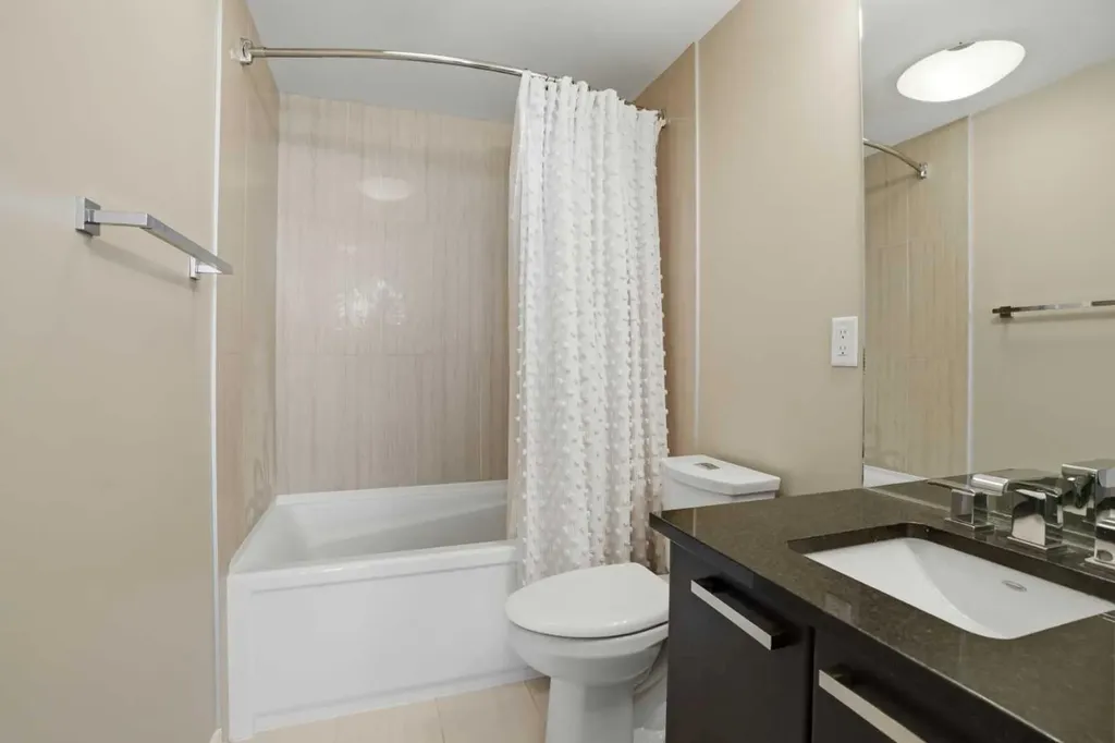 225 11 Avenue SE Calgary AB T2G 0G3