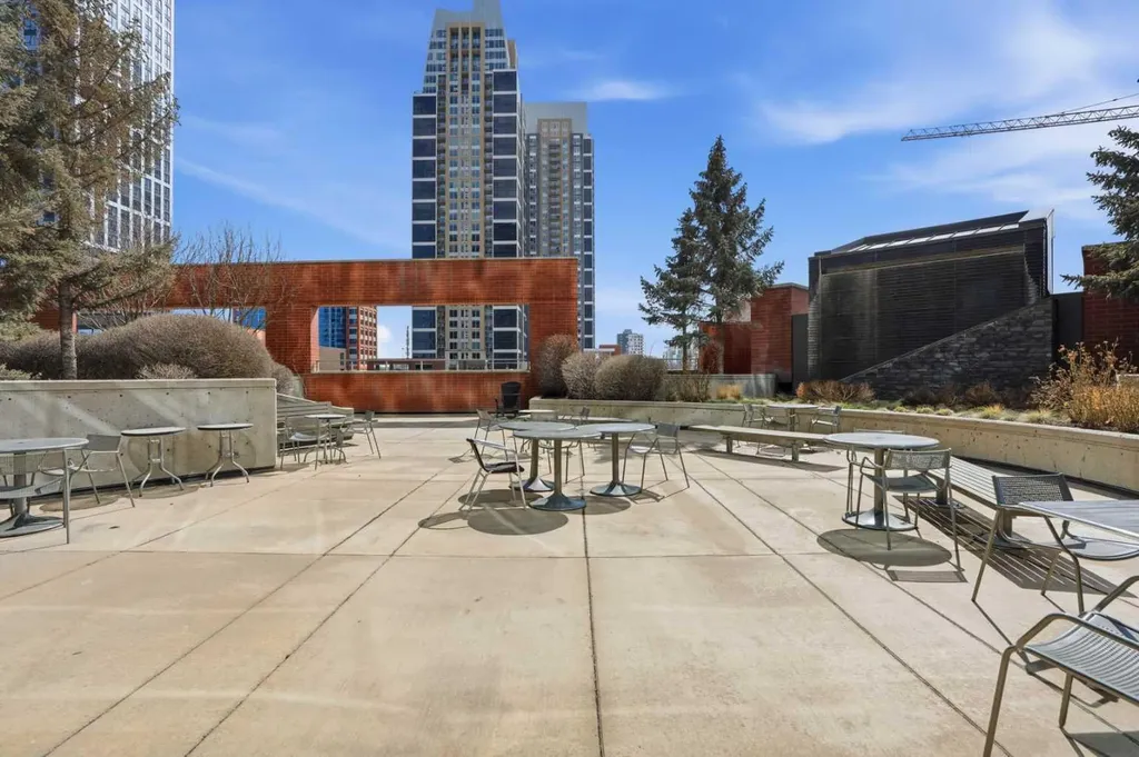 225 11 Avenue SE Calgary AB T2G 0G3