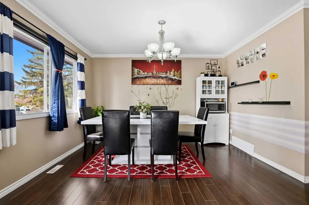 5218 Silverthorn Road Olds AB T4H 1B1
