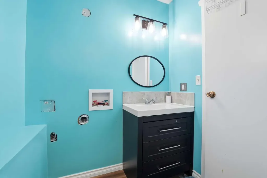 5218 Silverthorn Road Olds AB T4H 1B1