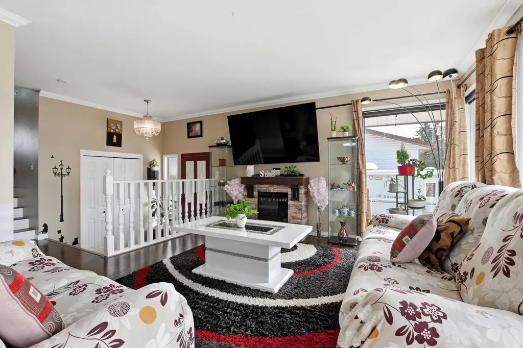 5218 Silverthorn Road Olds AB T4H 1B1