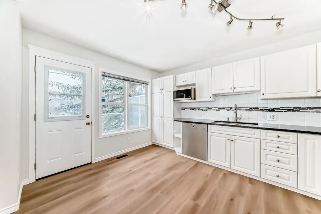 155 Prominence Heights SW Calgary AB T3H 2Z6