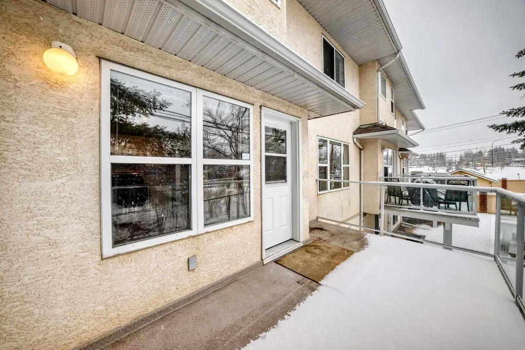 155 Prominence Heights SW Calgary AB T3H 2Z6