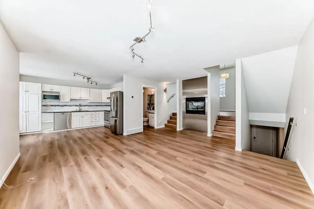 155 Prominence Heights SW Calgary AB T3H 2Z6