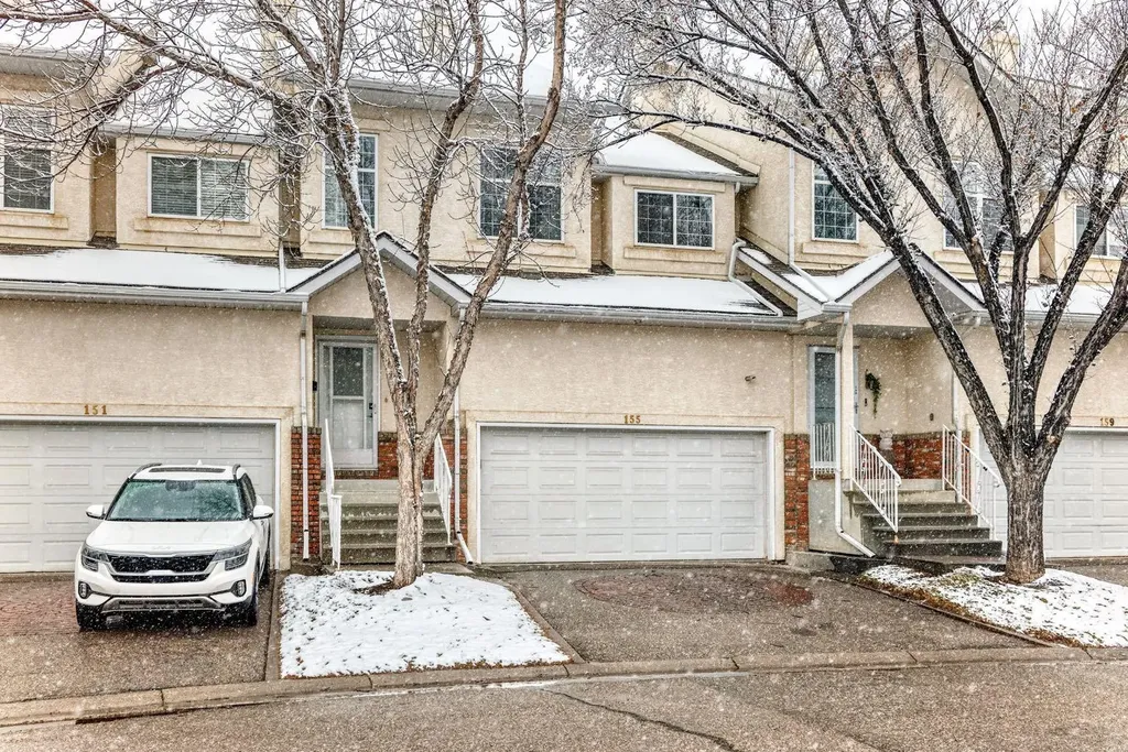 155 Prominence Heights SW Calgary AB T3H 2Z6