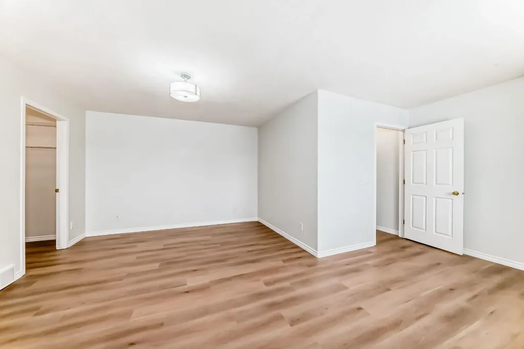 155 Prominence Heights SW Calgary AB T3H 2Z6