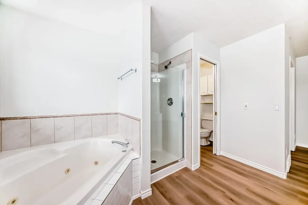 155 Prominence Heights SW Calgary AB T3H 2Z6