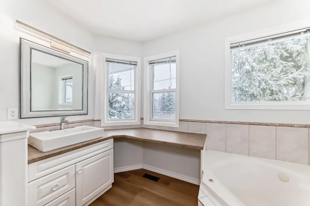 155 Prominence Heights SW Calgary AB T3H 2Z6