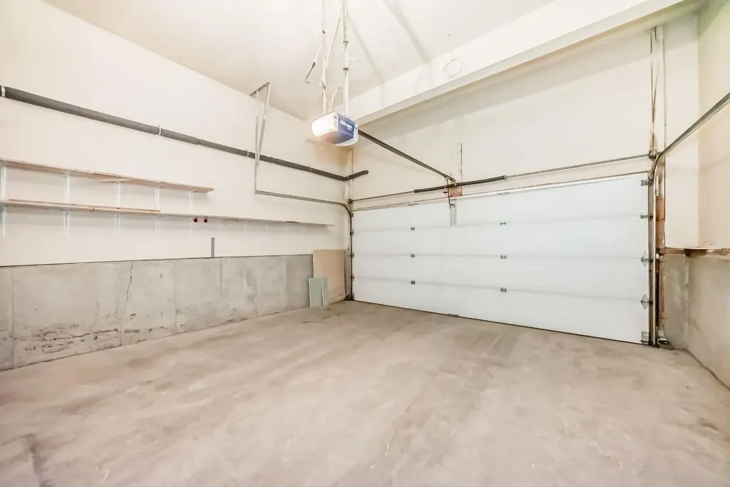 155 Prominence Heights SW Calgary AB T3H 2Z6