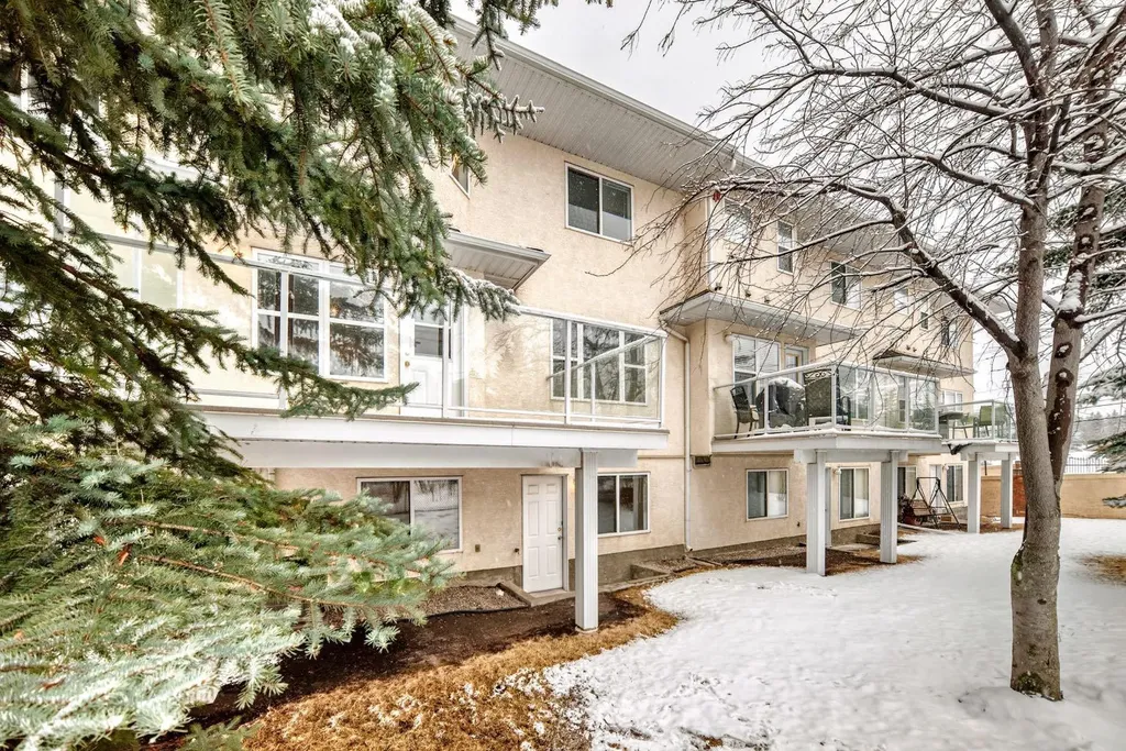 155 Prominence Heights SW Calgary AB T3H 2Z6