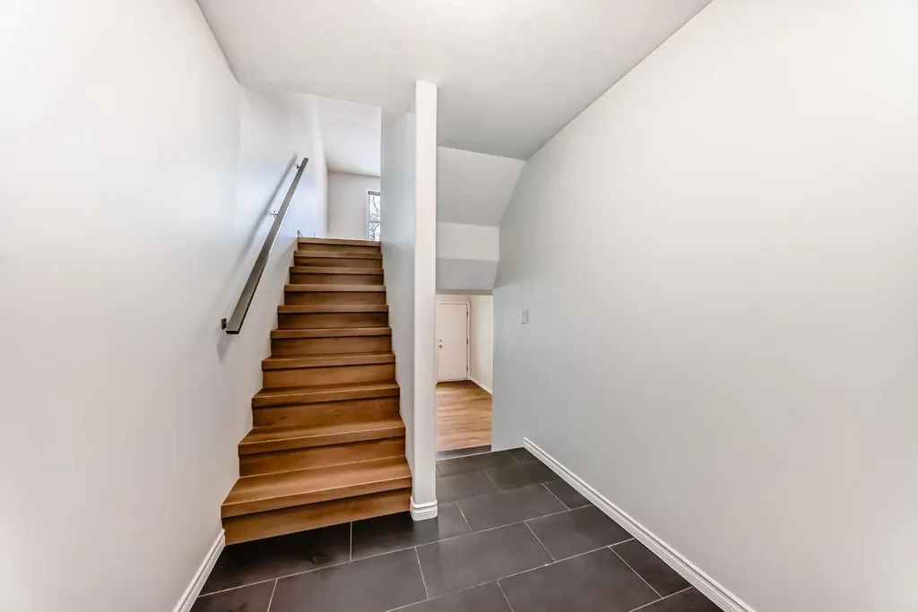 155 Prominence Heights SW Calgary AB T3H 2Z6