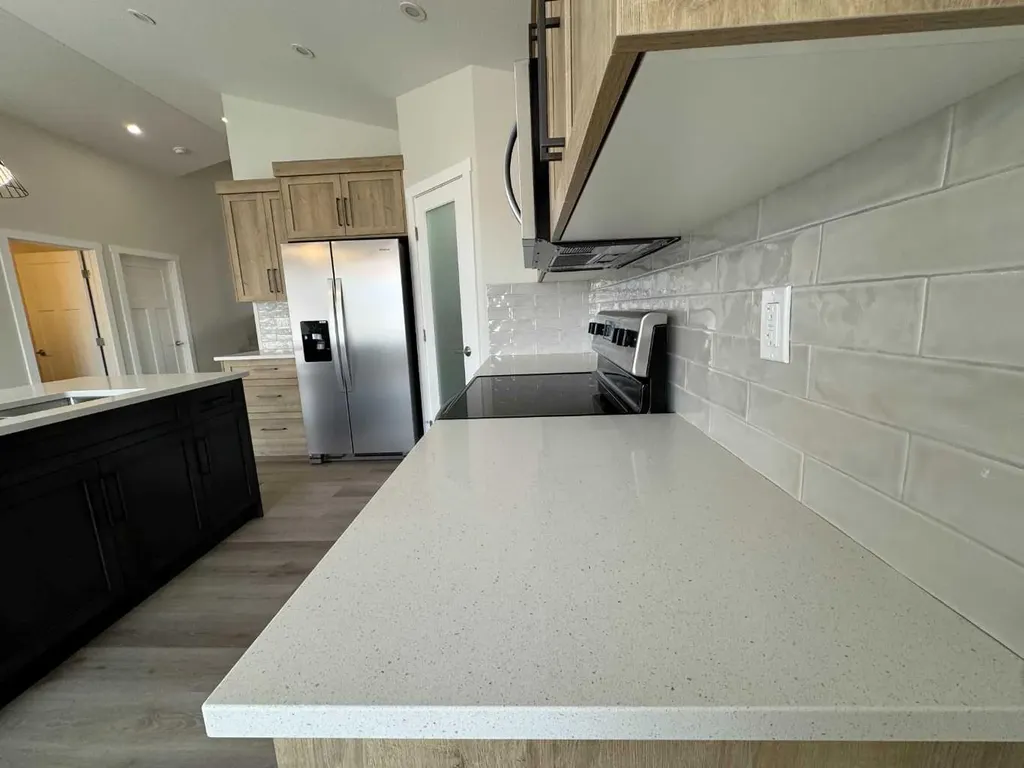 52 Emmett Crescent Red Deer AB T4P 3G8