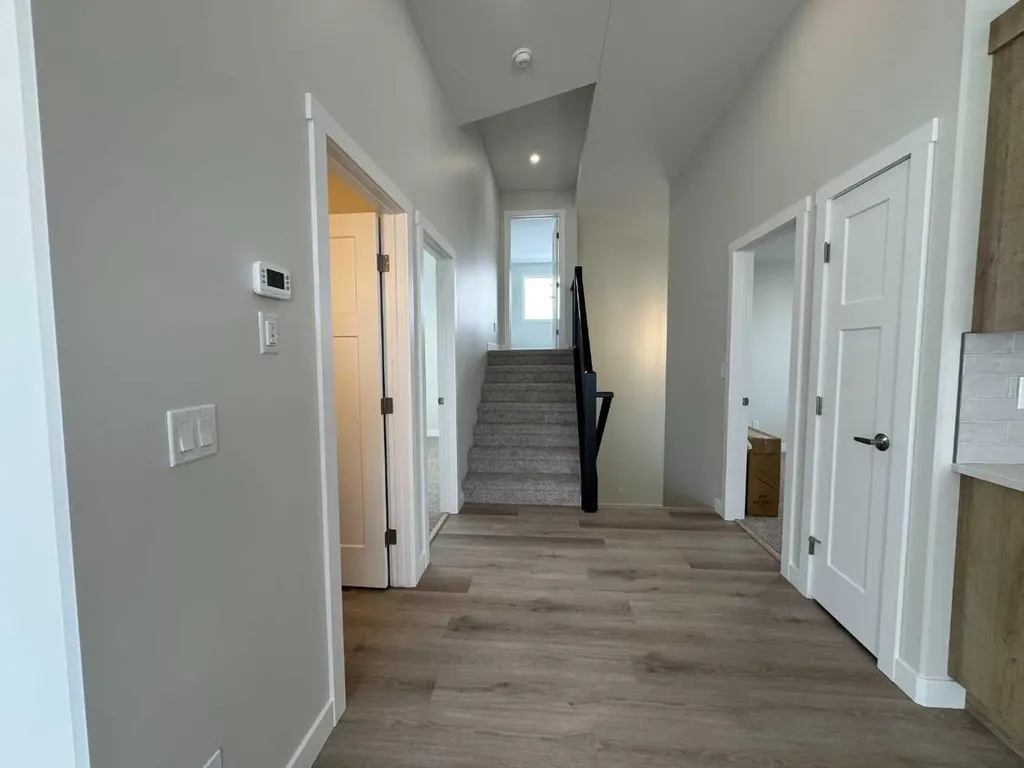 52 Emmett Crescent Red Deer AB T4P 3G8