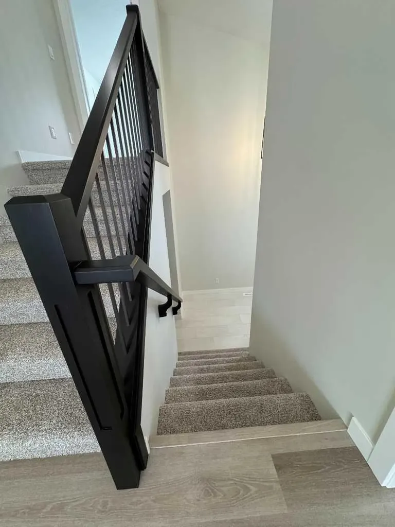52 Emmett Crescent Red Deer AB T4P 3G8