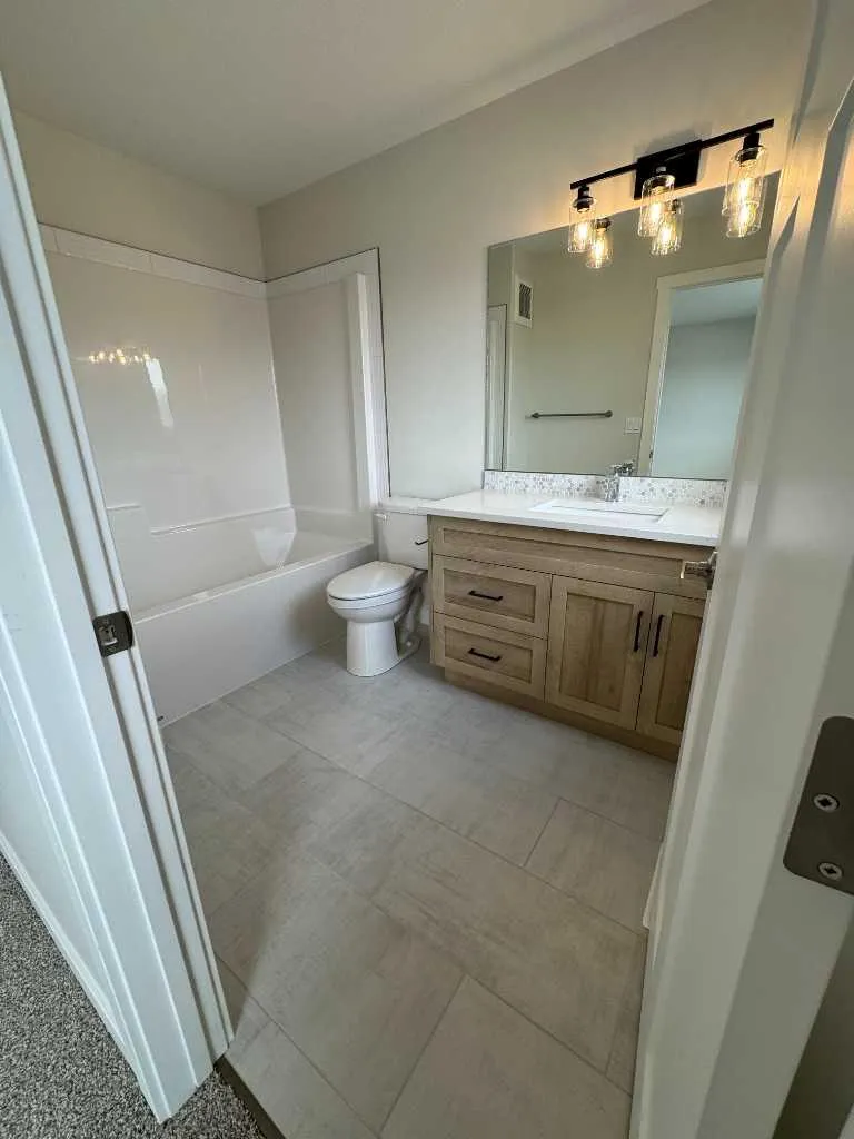52 Emmett Crescent Red Deer AB T4P 3G8