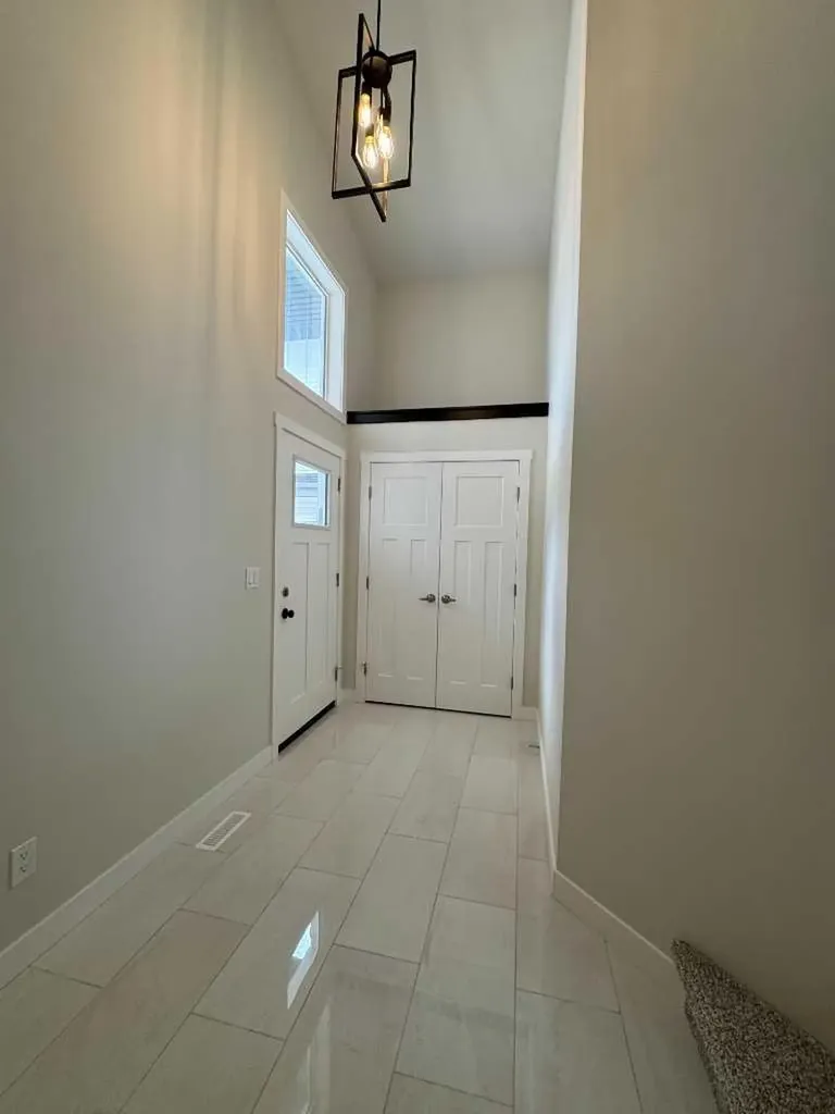 52 Emmett Crescent Red Deer AB T4P 3G8